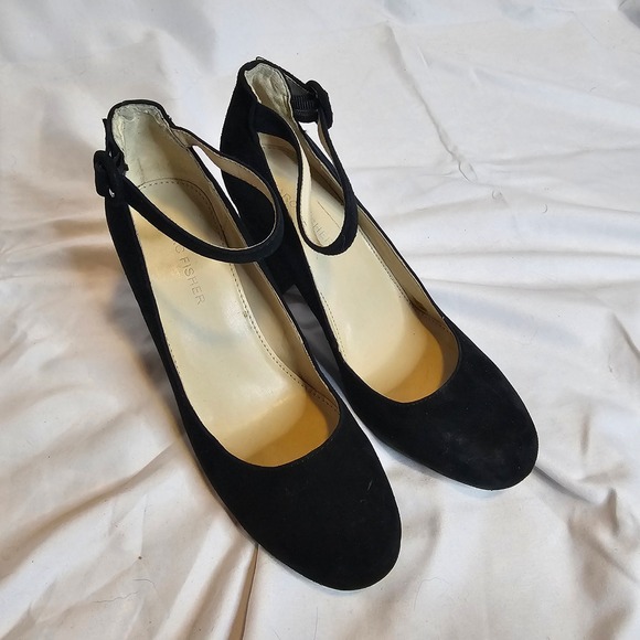 Marc Fisher Black Suede Ankle Strap Block Heel Pumps Women's Shoes - Picture 1 of 10